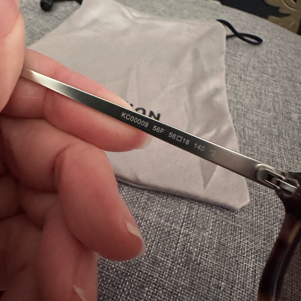 Kenneth Cole Tortoise Shell Sunglasses - Picture 5 of 8